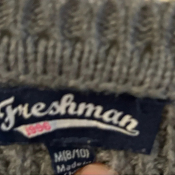 Freshman 1996 color gray pink white medium (8/10) very pretty - Picture 5 of 8